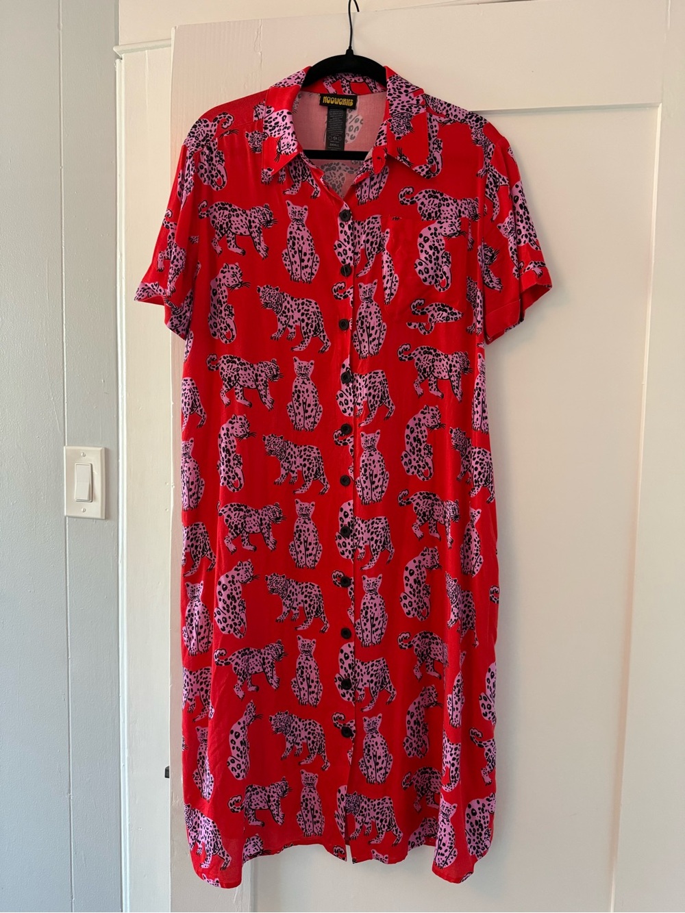 River Dress Sandler Cat Red Button-Up Dress with Pink Leopard Print - Picture 3 of 5